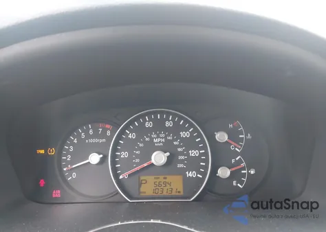 2009 Kia Rondo Lx z USA, uszkodzony, nr VIN KNAFG528797269104